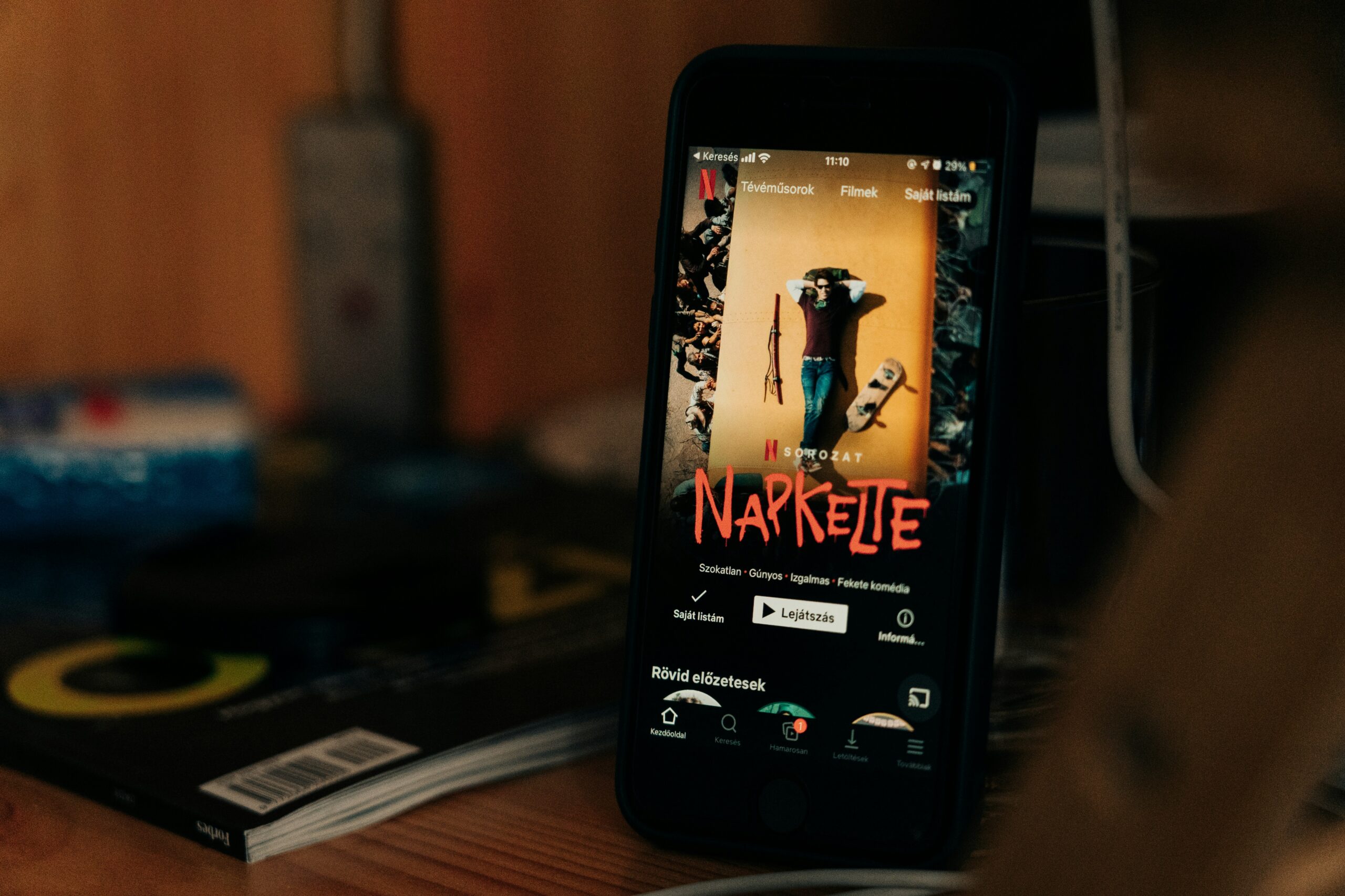 smartphone screen display - Photo by Szabo Viktor on Unsplash
